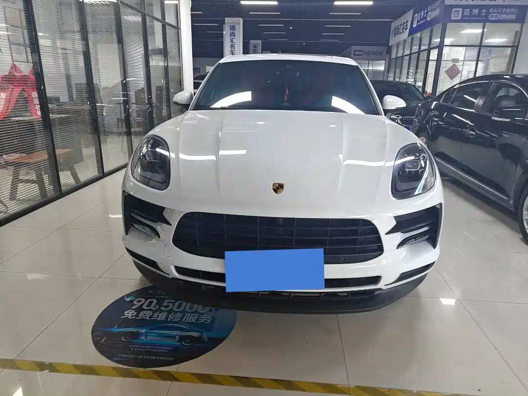 Porsche Macan 2018 Macan 2.0T фото 3