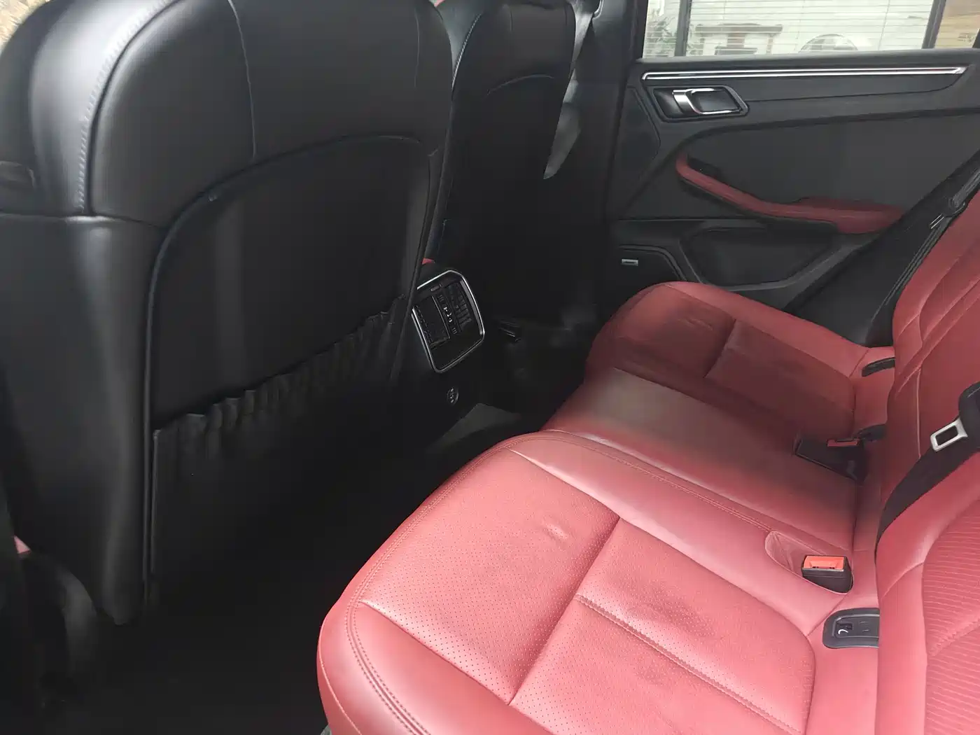 Porsche Macan 2018 Macan 2.0T фото 7