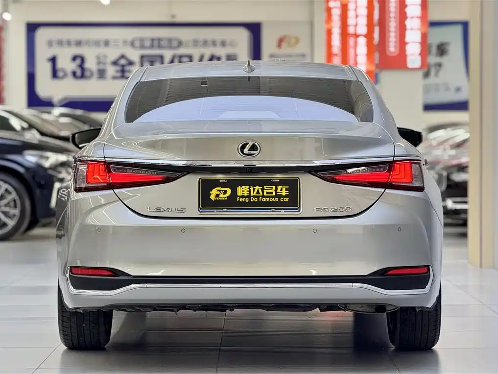 Lexus ES 2023 200 Excellence Edition фото 3