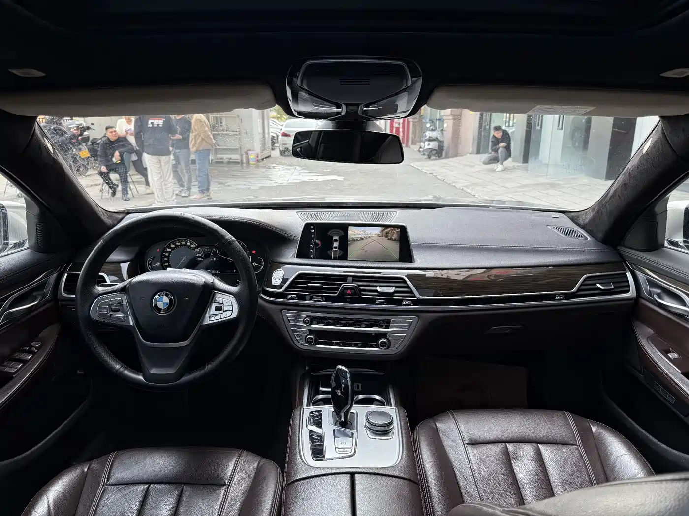 BMW 7 Series 2017 730Li Leading Edition фото 6