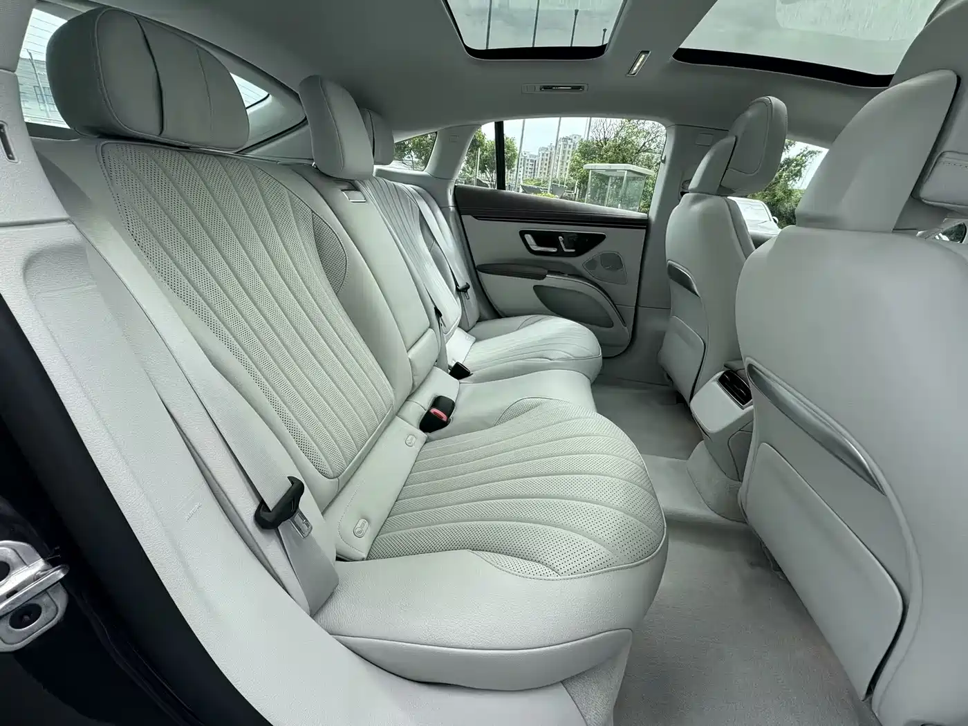 Mercedes-Benz EQS 2023 450+ Pioneer Edition фото 16
