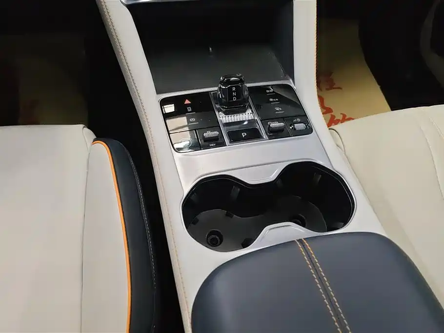 BYD Song PLUS PHEV 2023 Champion Edition DM-i 110KM Flagship фото 16
