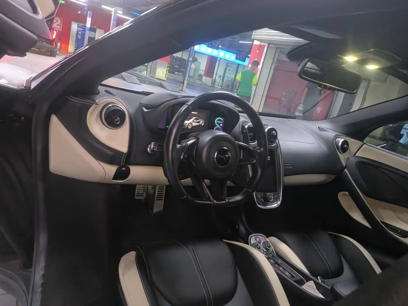 McLaren 570 2017 2015 570S 3.8T Coupe