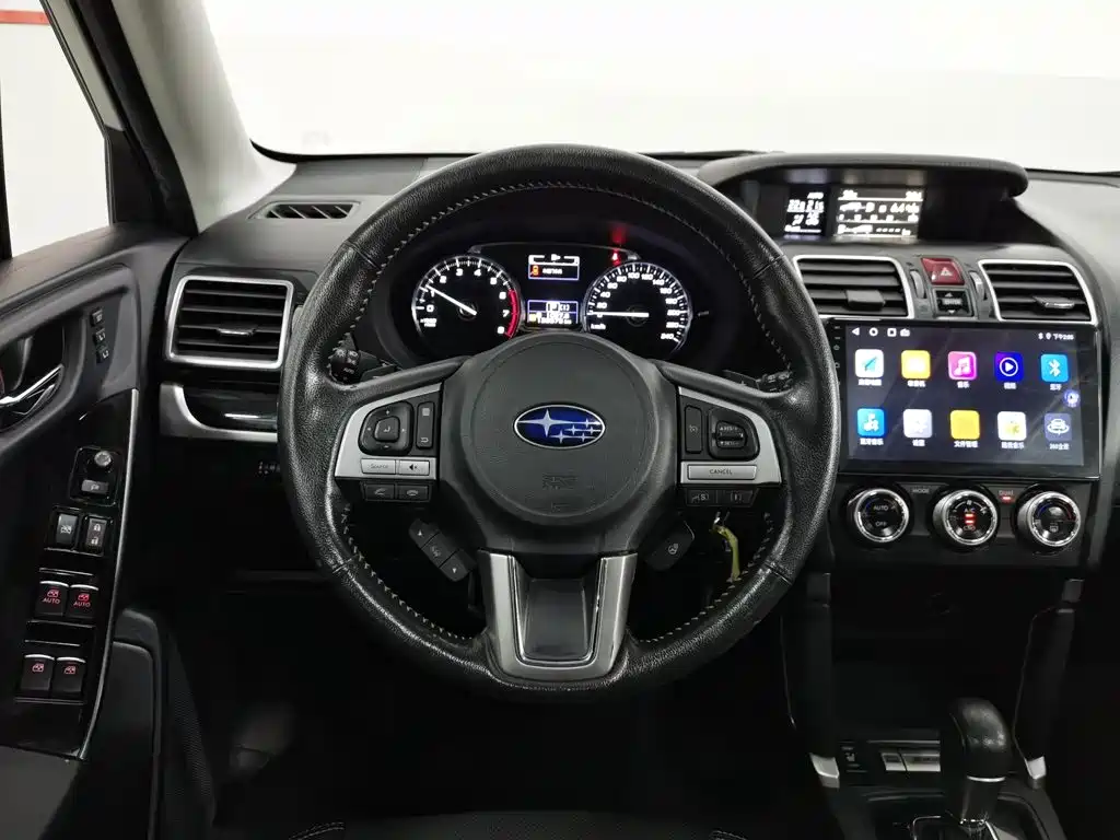 Фото 11 - Subaru Forester