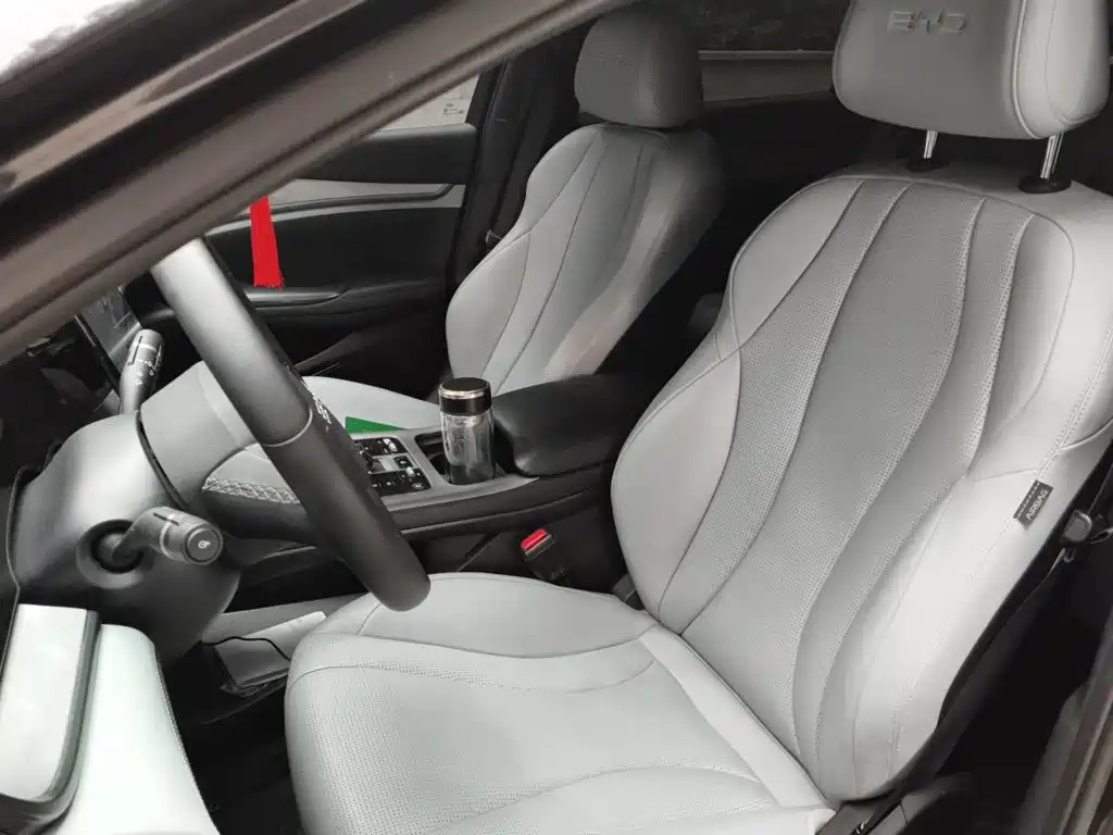 BYD Seal 2024 2024 Glory Edition DM-i 1.5L 121km Luxury