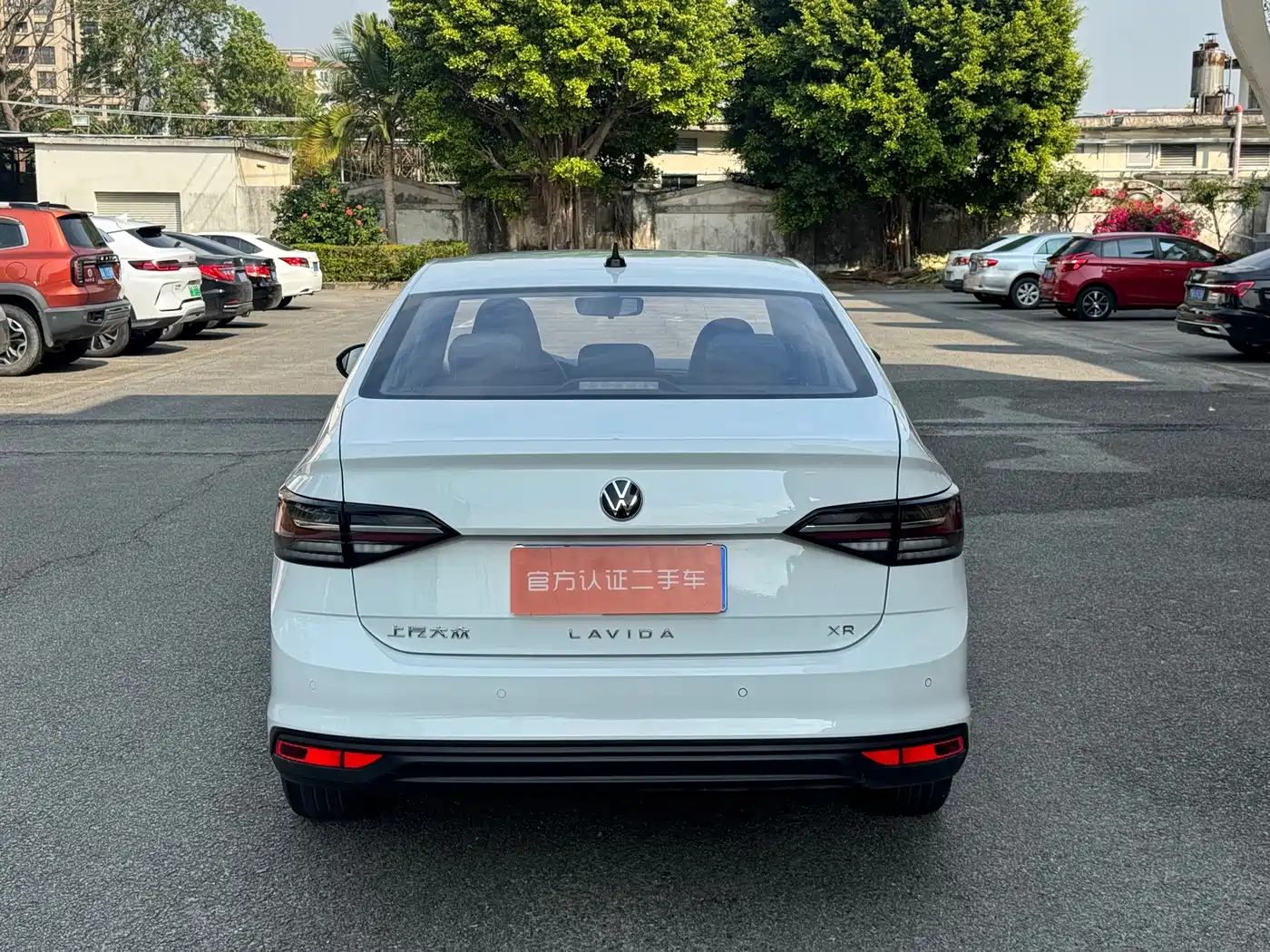 Volkswagen Lavida 2023 Xinrui 1.5L Auto Xinyi Edition фото 4