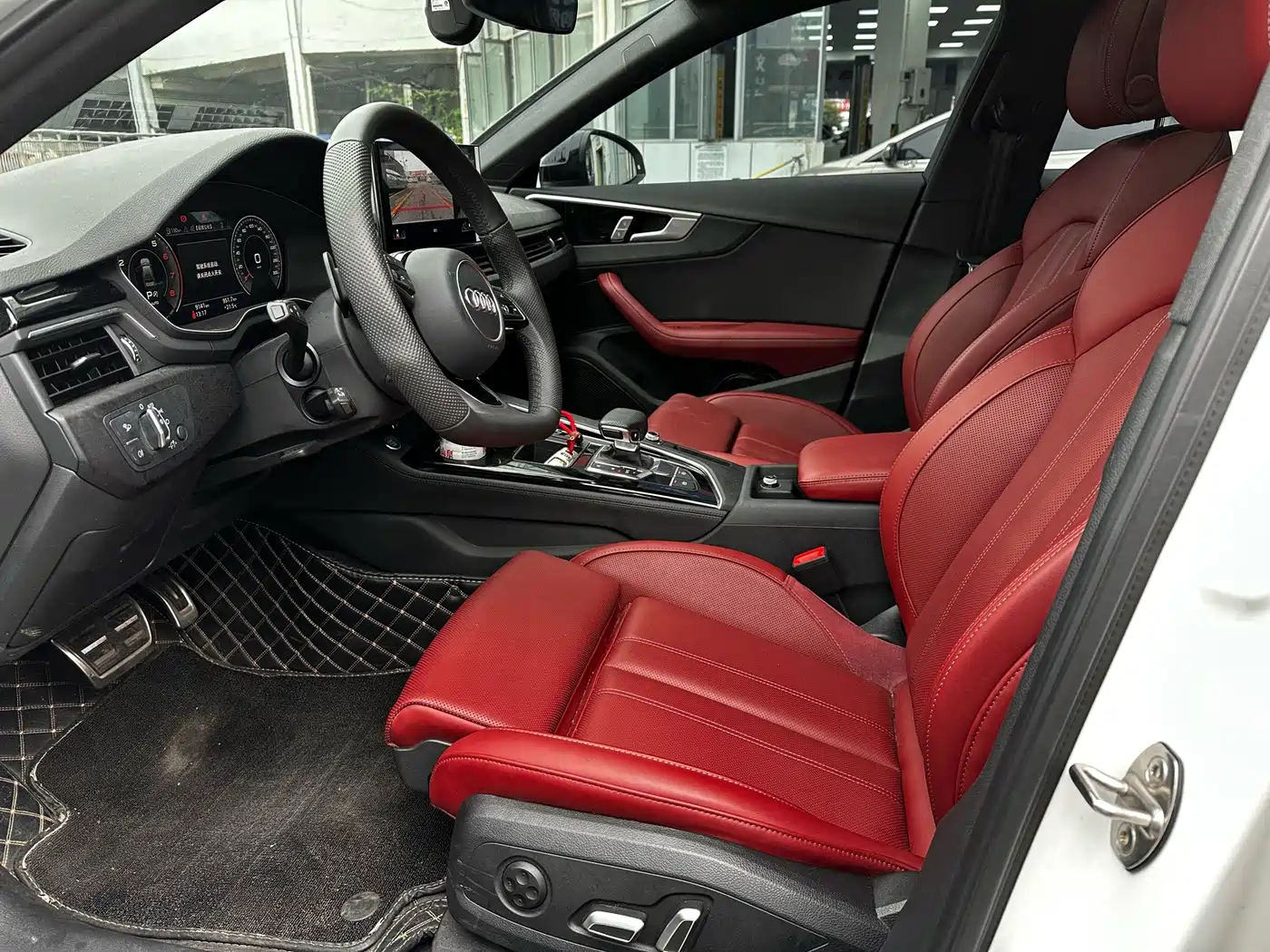 Audi A4L 2025 2024 40 TFSI Luxury Dynamic (Starry Night Edition)