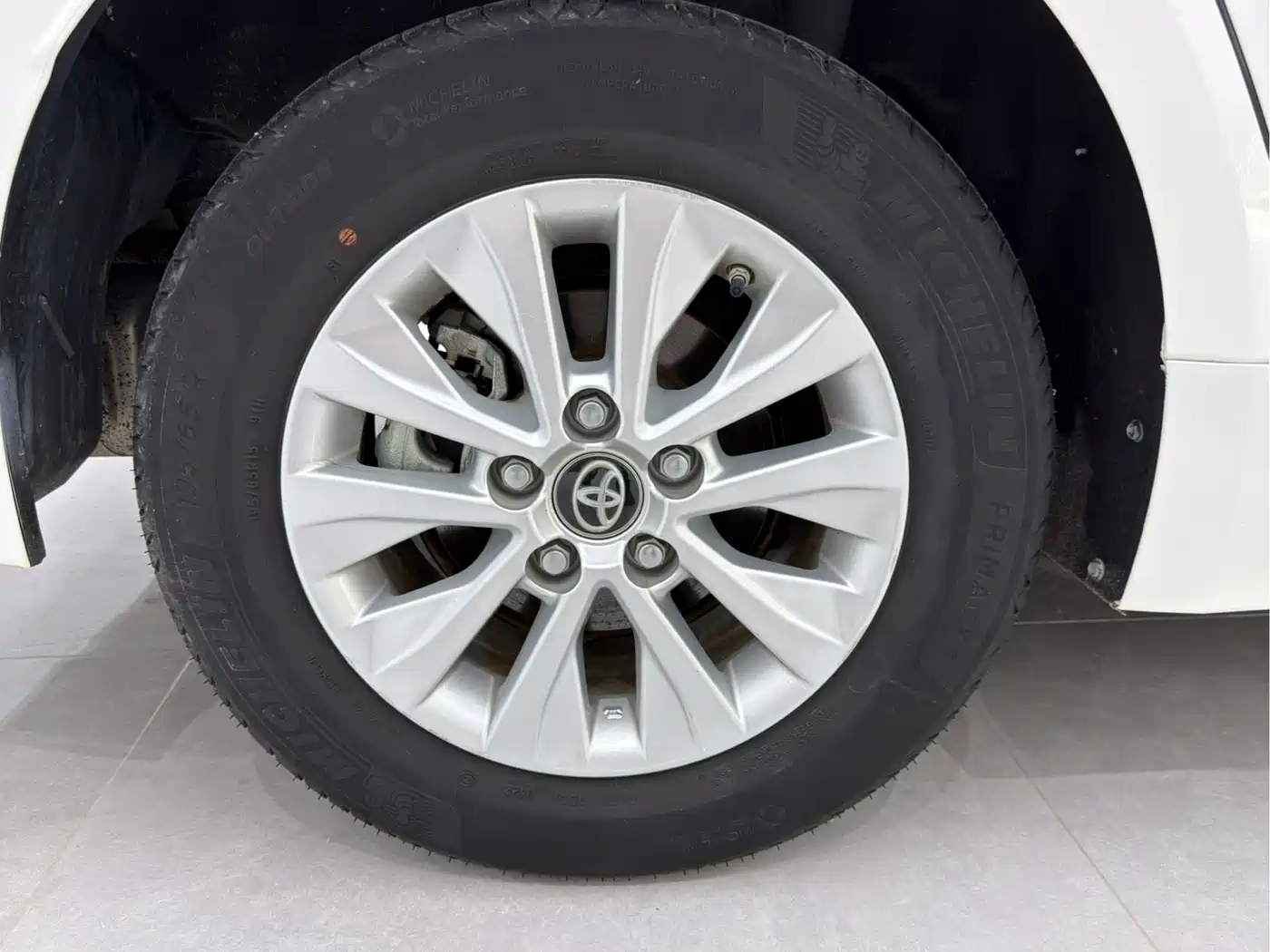 Toyota Corolla 2022 1.2T S-CVT Pioneer PLUS Edition фото 17