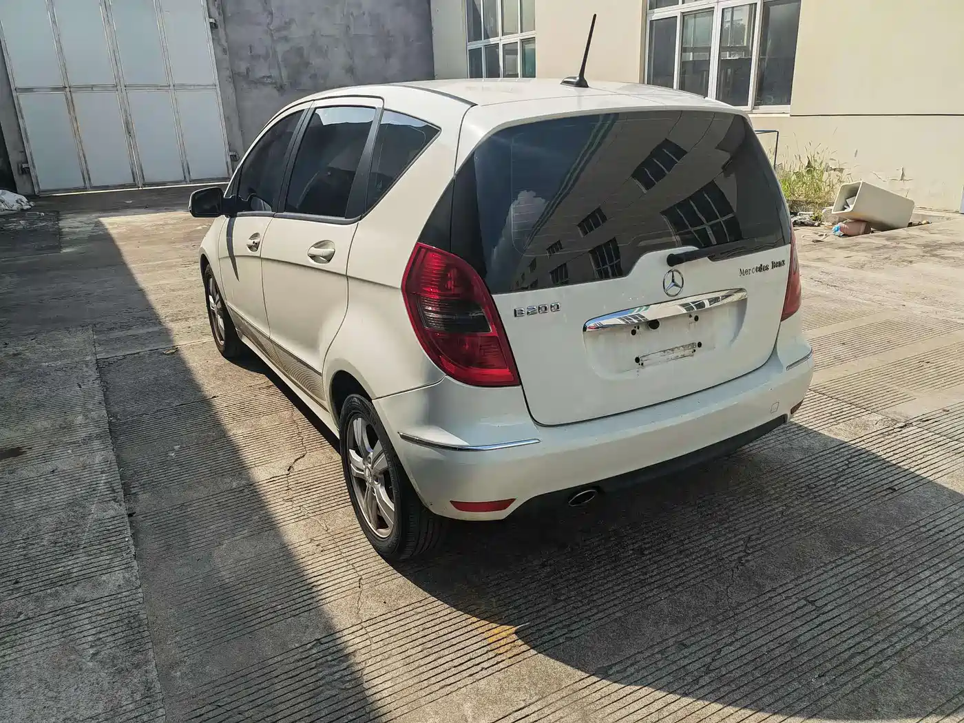 Mercedes-Benz A-Class (Import) 2011 A 180 фото 3