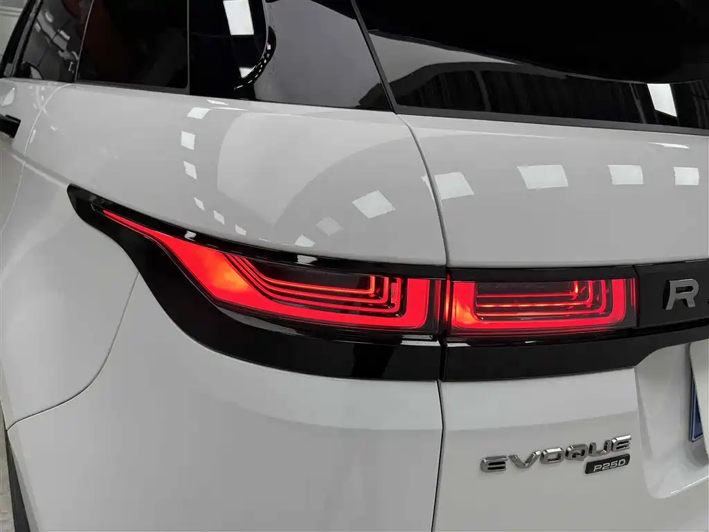 Land Rover Range Rover Evoque 2021 Range Rover Evoque L 249PS R-Dynamic S Performance Edition фото 20