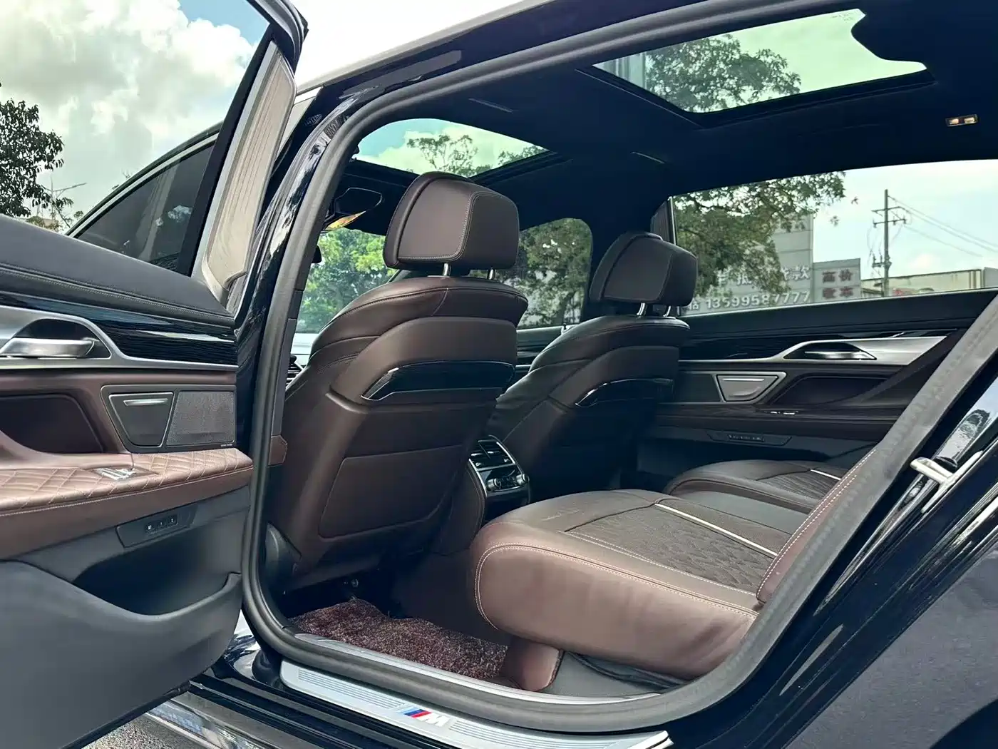 BMW 7 Series 2021 Model 740Li Leading M Sport Package фото 5