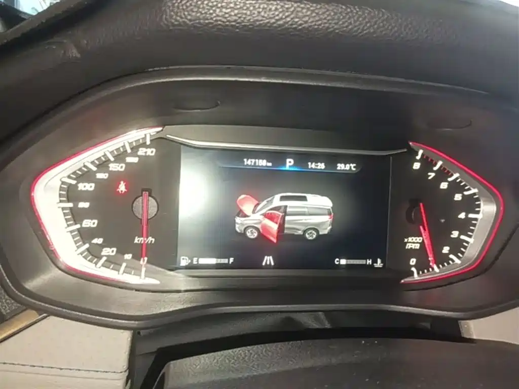 SAIC Maxus Maxus G50 2019 1.5T Automatic Elite Edition China VI фото 12