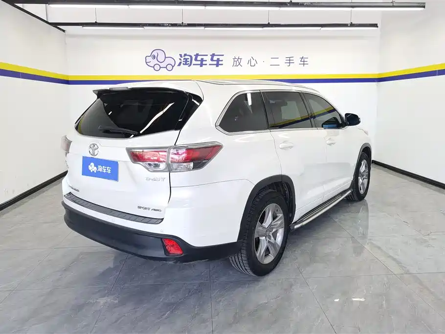 Toyota Highlander 2017 2.0T 4WD Premium 7-Seater фото 3