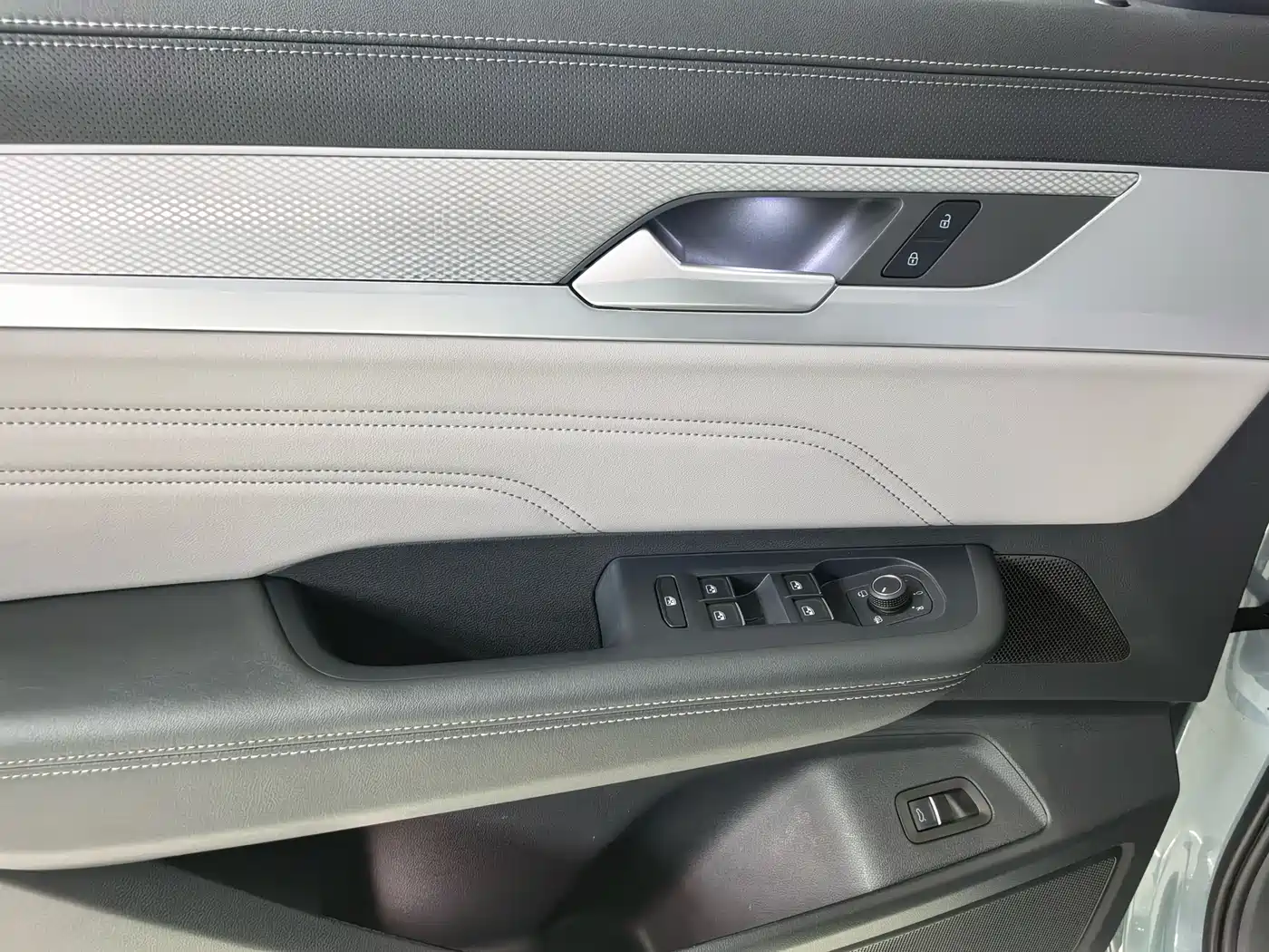 VOLKSWAGEN RANGE PATROL