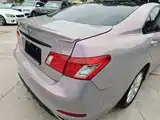 Фото 33 - Lexus ES