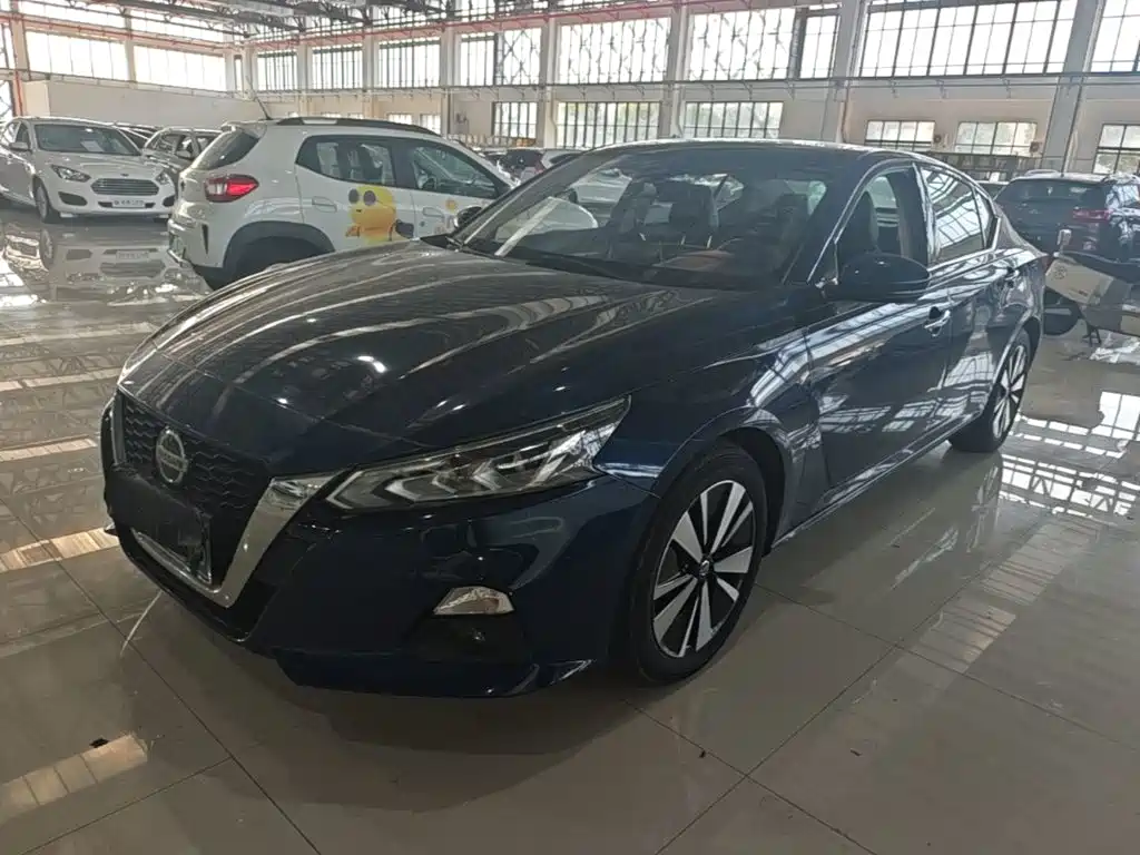 Фото 2 - Nissan Teana