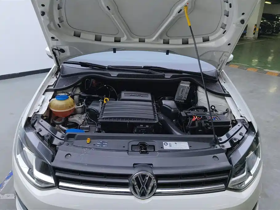Volkswagen Polo 2016 1.6L Automatic Comfort фото 10