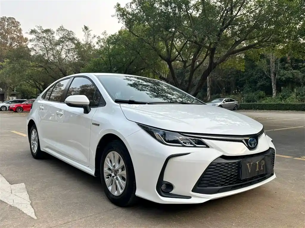 Toyota Corolla 2023 1.8L Smart Hybrid Dual Engine Pioneer Edition фото 3