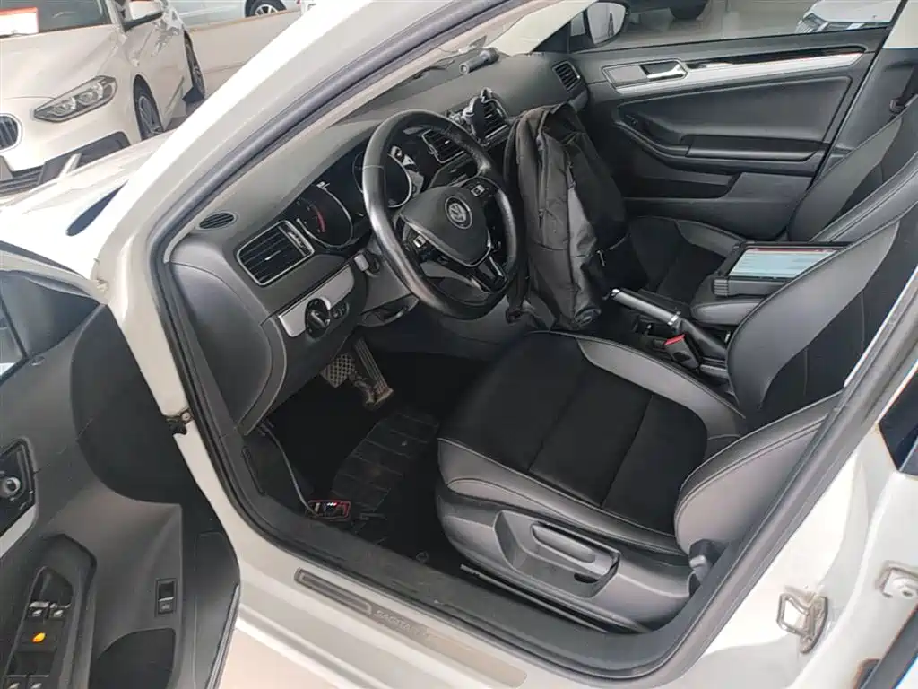 Volkswagen Sagitar 2018 280TSI DSG Comfort фото 15