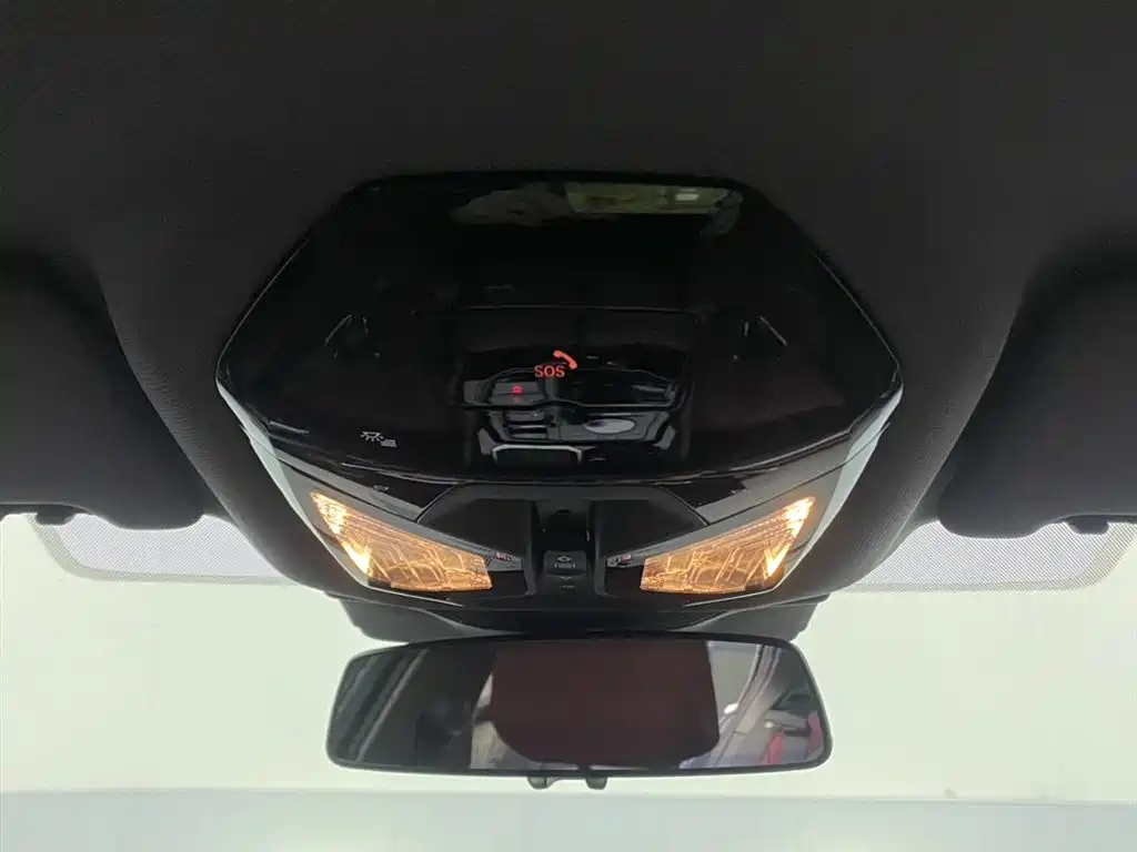 BMW 5 Series 2024 530Li Leading M Sport Package фото 27