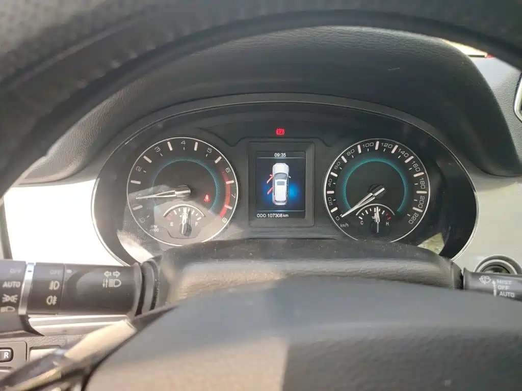 Фото 7 - Haval H2