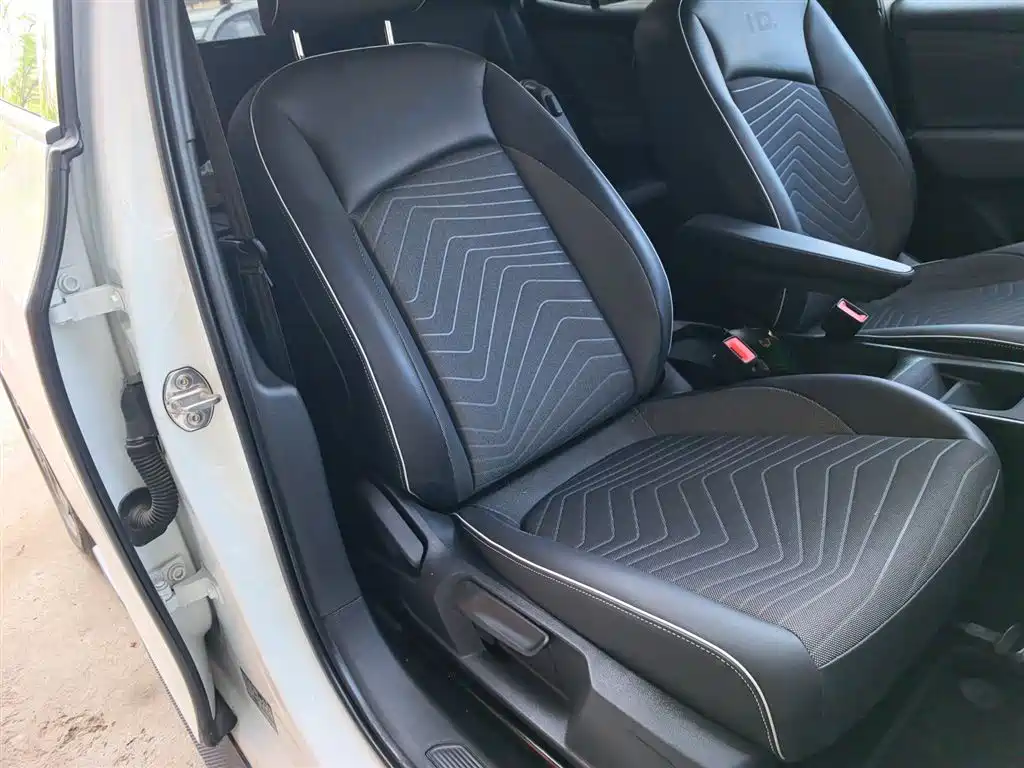 Volkswagen ID.3 2024 Pure Smart Edition фото 25