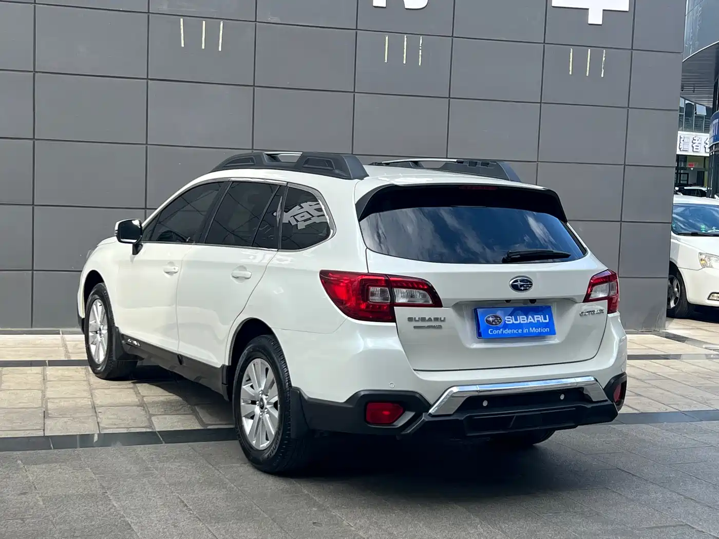 SUBARU OUTBACK