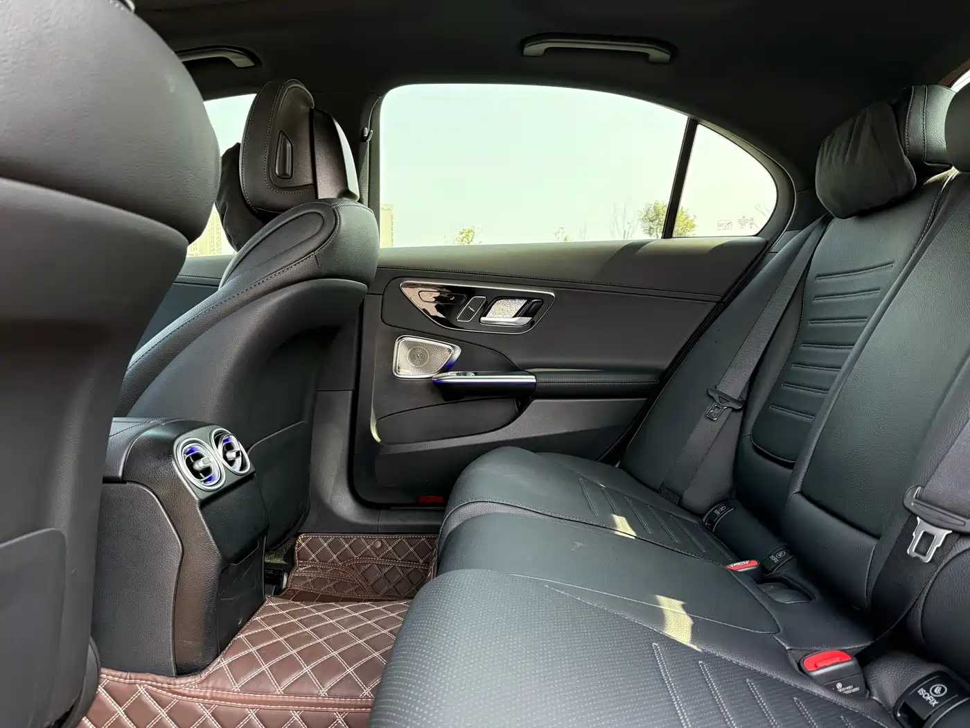 Mercedes-Benz C-Class 2025 C 260 L Night Sport Edition фото 10