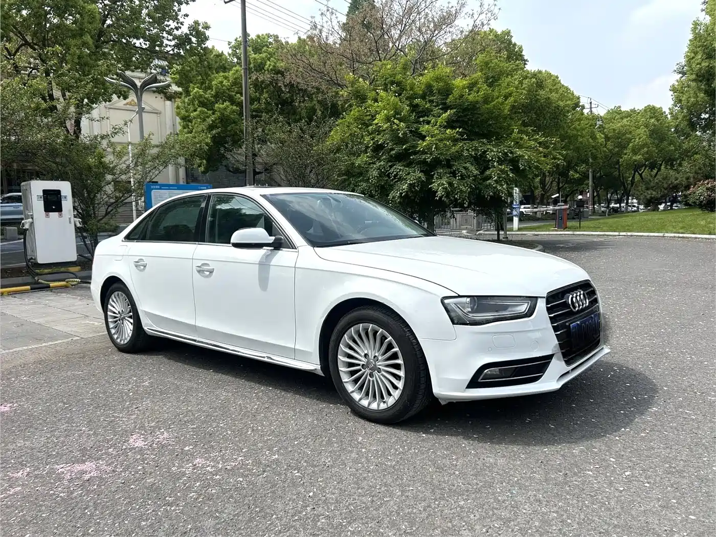 Audi A4L 2016 35 TFSI Automatic Standard фото 5