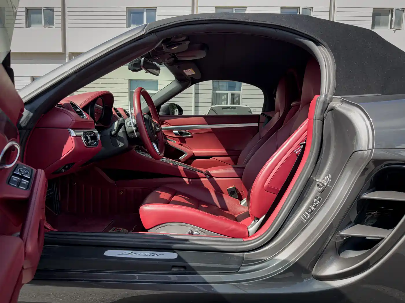 Porsche 718 2022 Boxster 2.0T фото 12