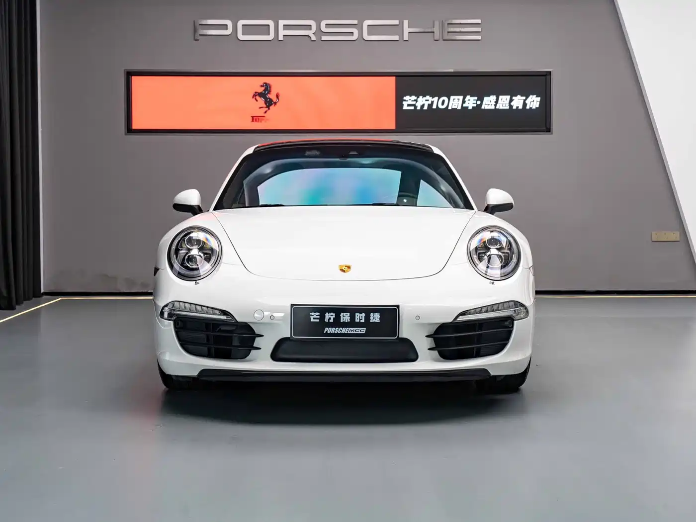 Porsche 911 2015 Carrera 3.4L Style Edition фото 2