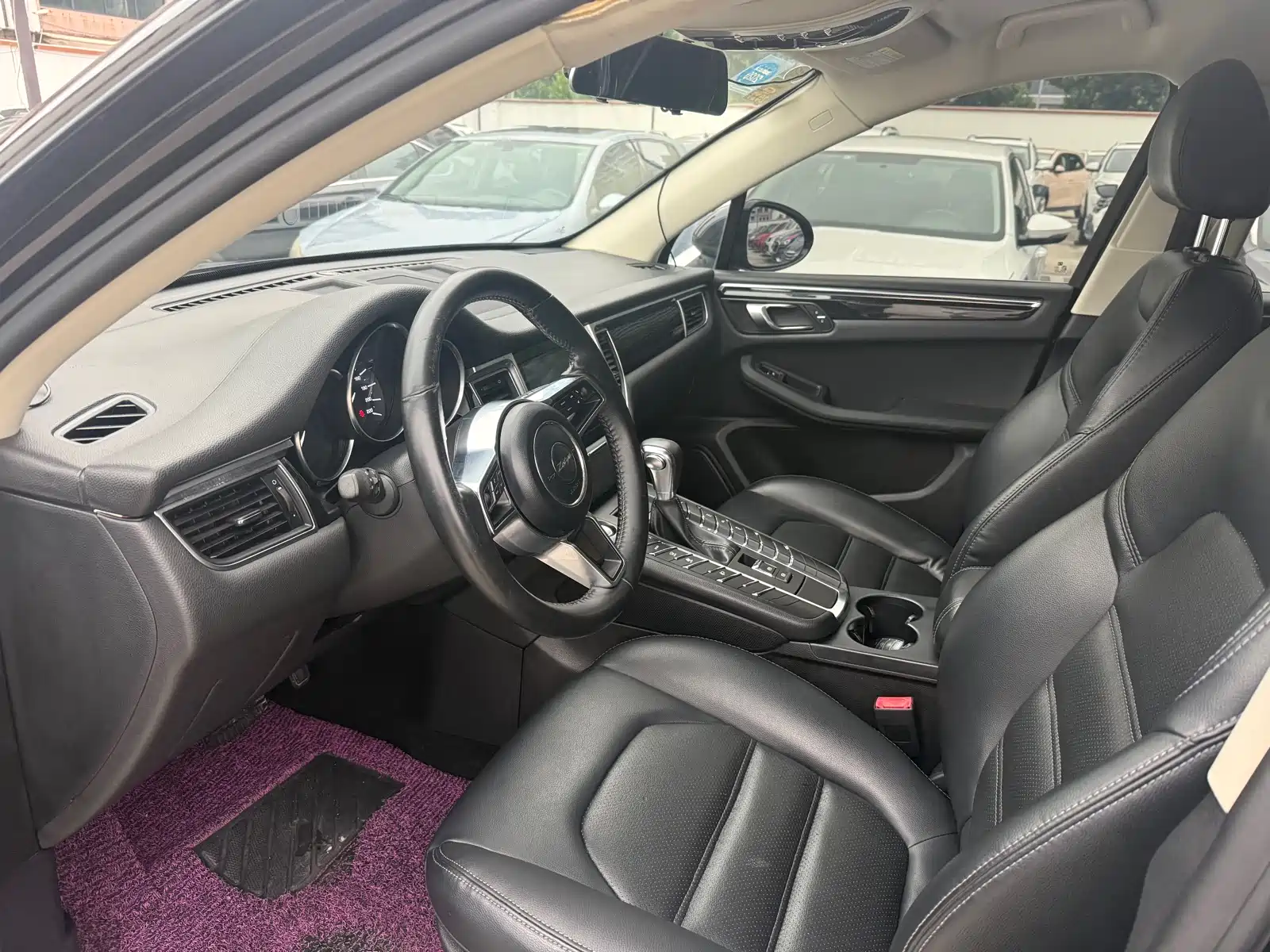 Фото 4 - Zotye SR9