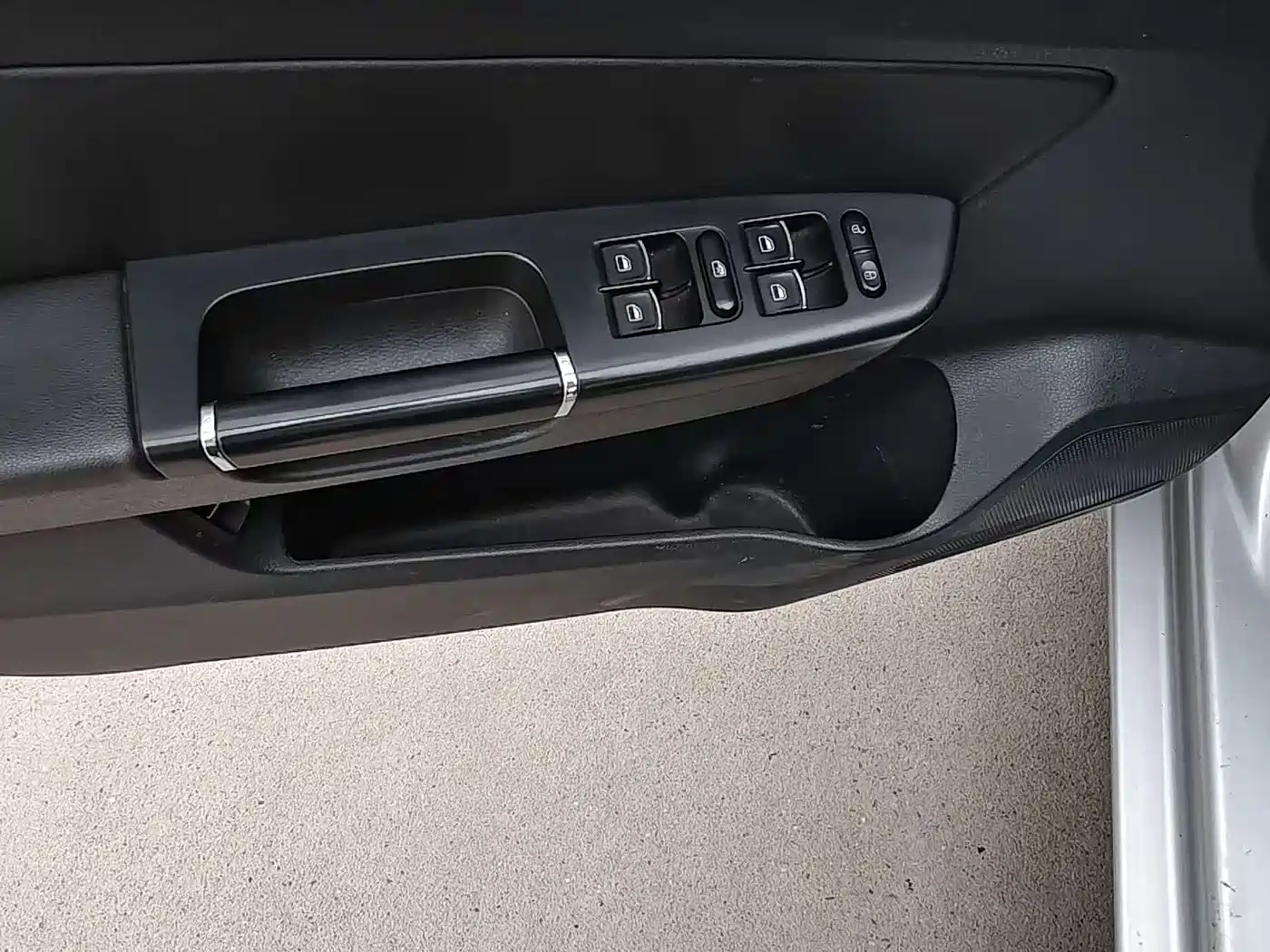 Volkswagen Bora 2013 1.6L Manual Comfort Model фото 14