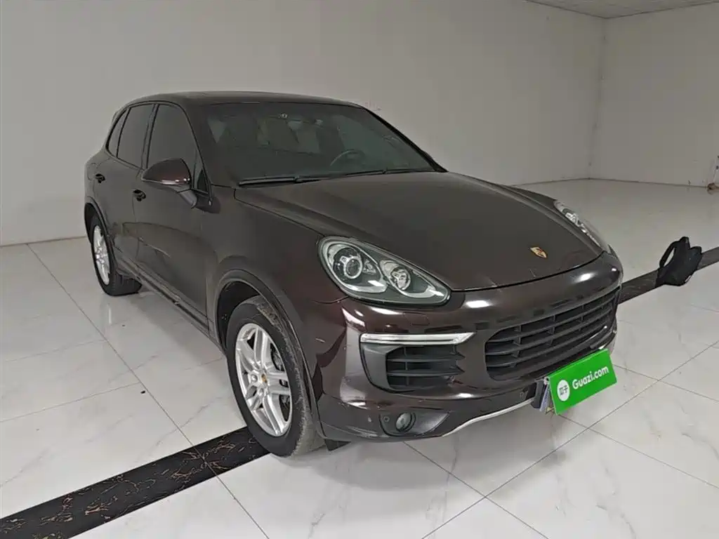 Porsche Cayenne 2016 Cayenne Platinum Edition 3.0T фото 4