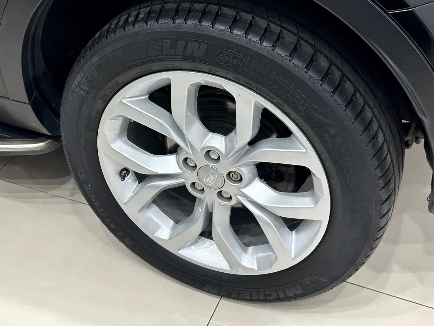 Land Rover Discovery Sport 2016 2.0T HSE фото 20