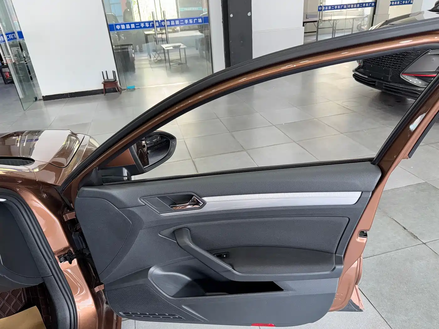 Volkswagen Lamando 2018 230TSI DSG Trend Edition фото 13