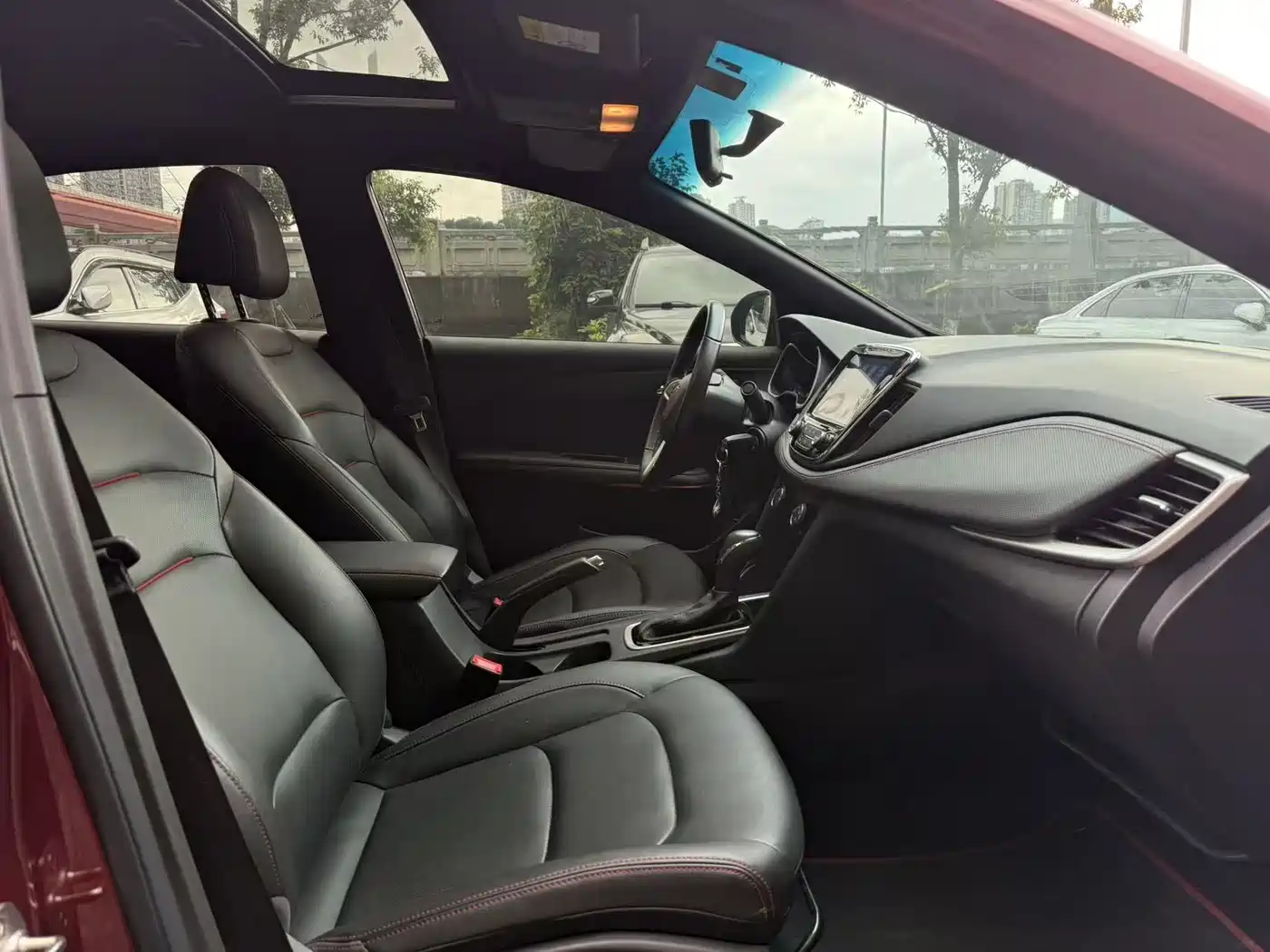 Chevrolet Monza 2022 Mild Hybrid RS 330T Automatic Comfort Edition фото 7