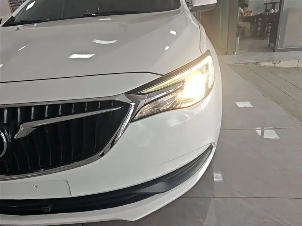 Buick Excelle 2018 15T Dual Clutch Elite (China V) фото 24