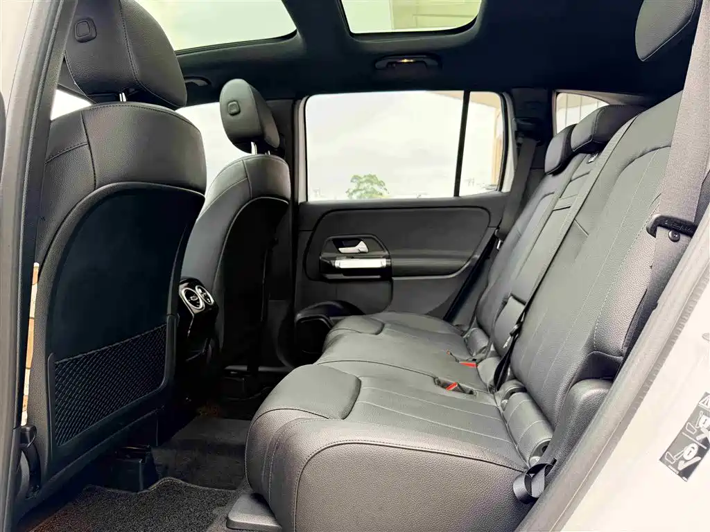 Mercedes-Benz GLB 2023 GLB 220 Dynamic фото 6