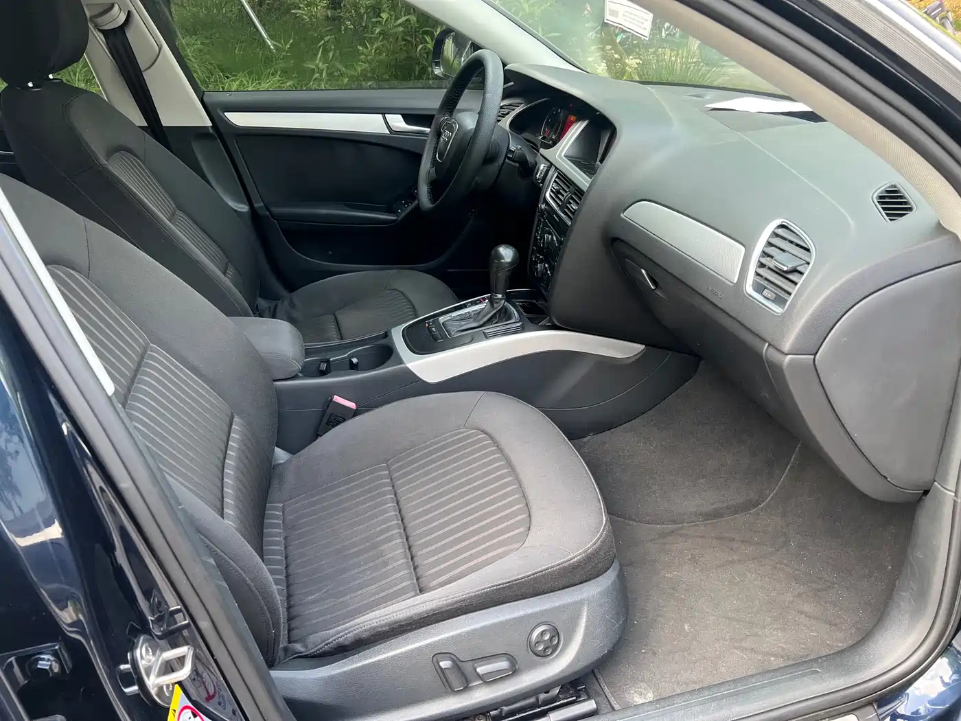 Audi A4L 2012 2.0 TFSI Auto Comfort фото 12