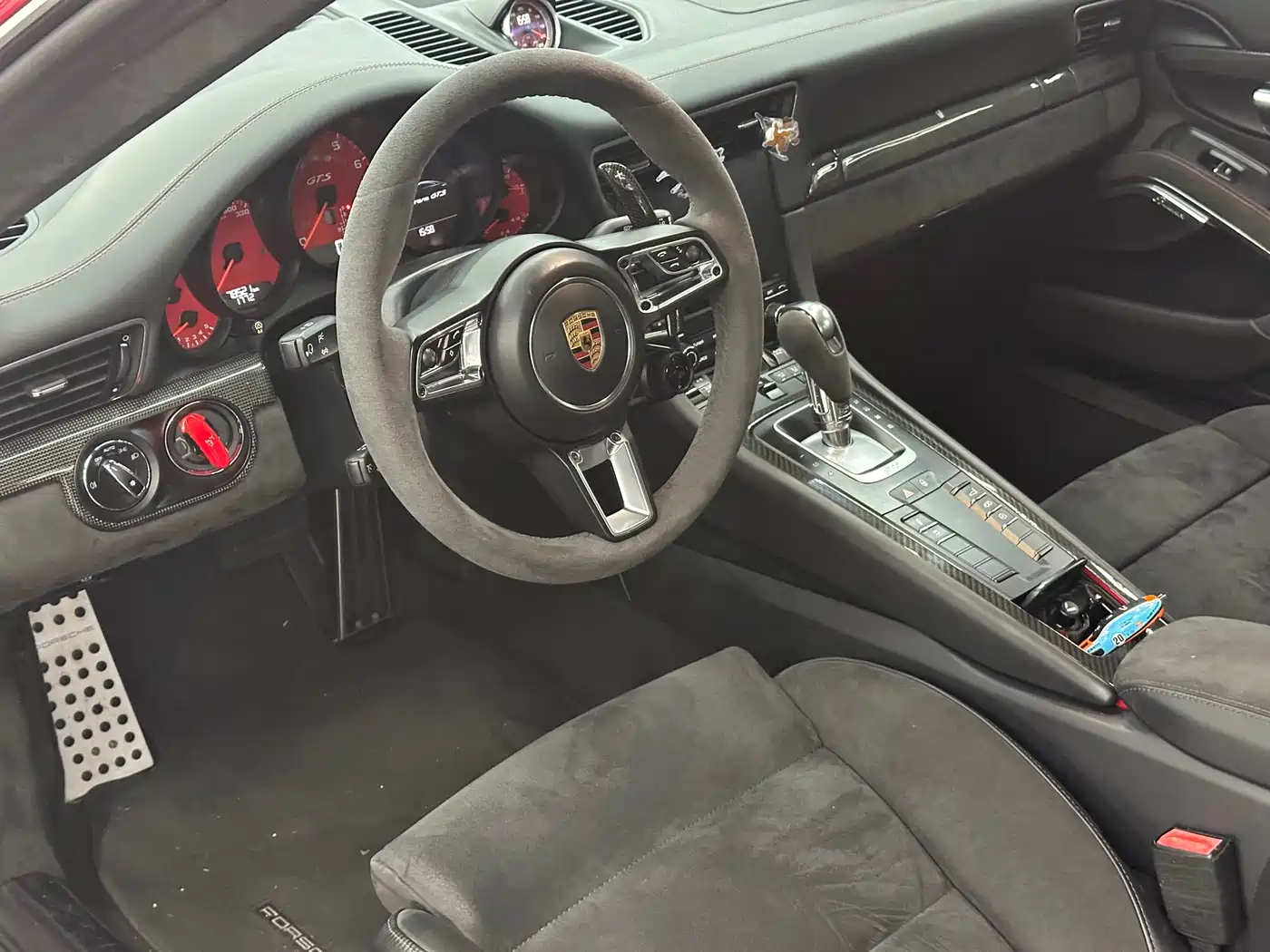 Porsche 911 2017 Carrera GTS 3.0T фото 9