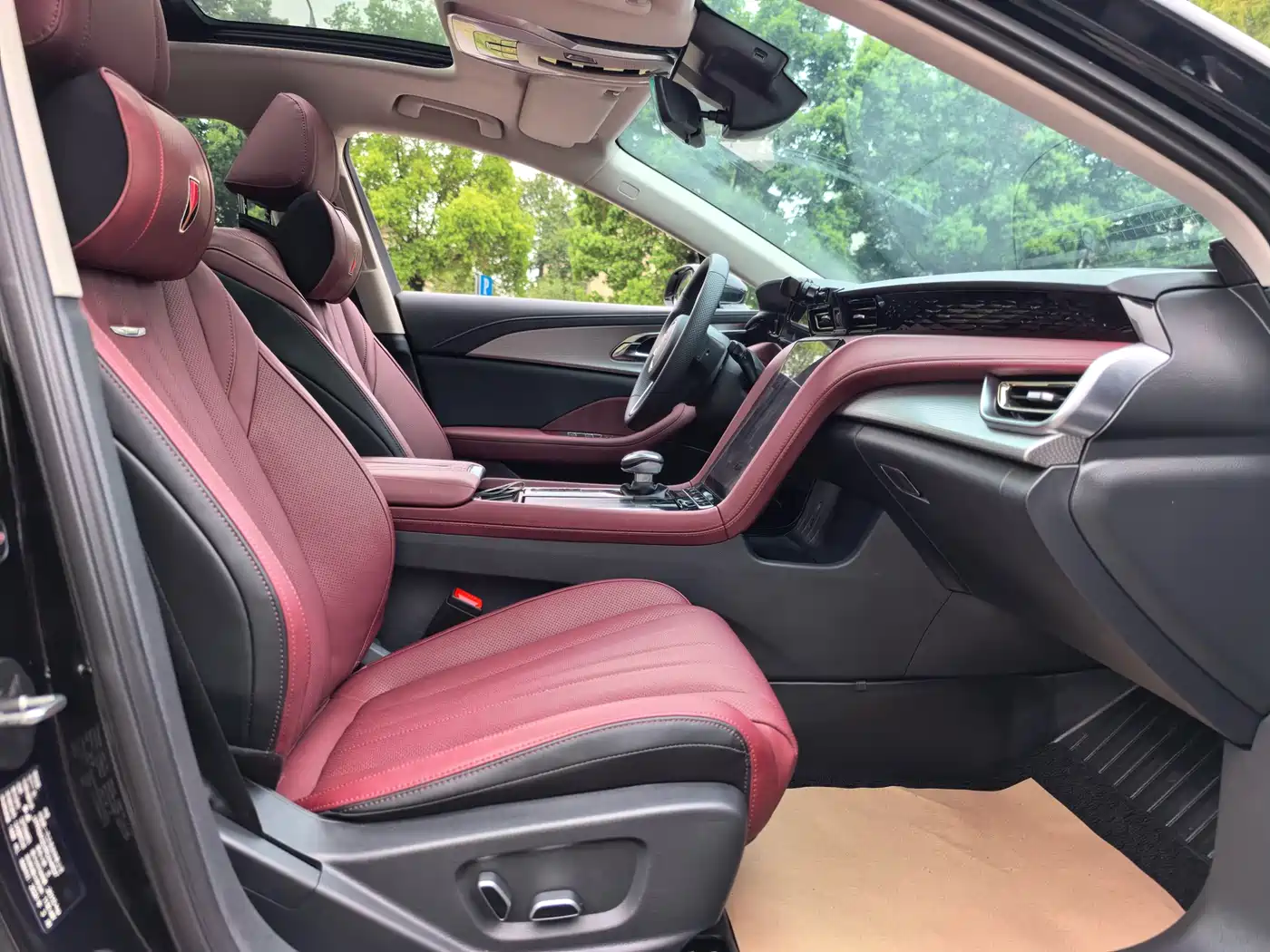 Hongqi H5 2024 1.5T DCT Smart Connect Flag Rhythm Edition фото 5