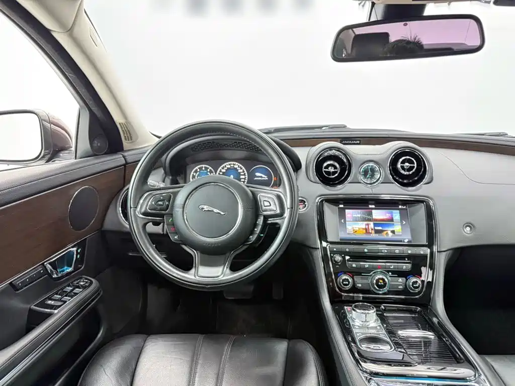 Jaguar XJ 2017 2016 XJL 3.0 SC 2WD Elegance Business Edition