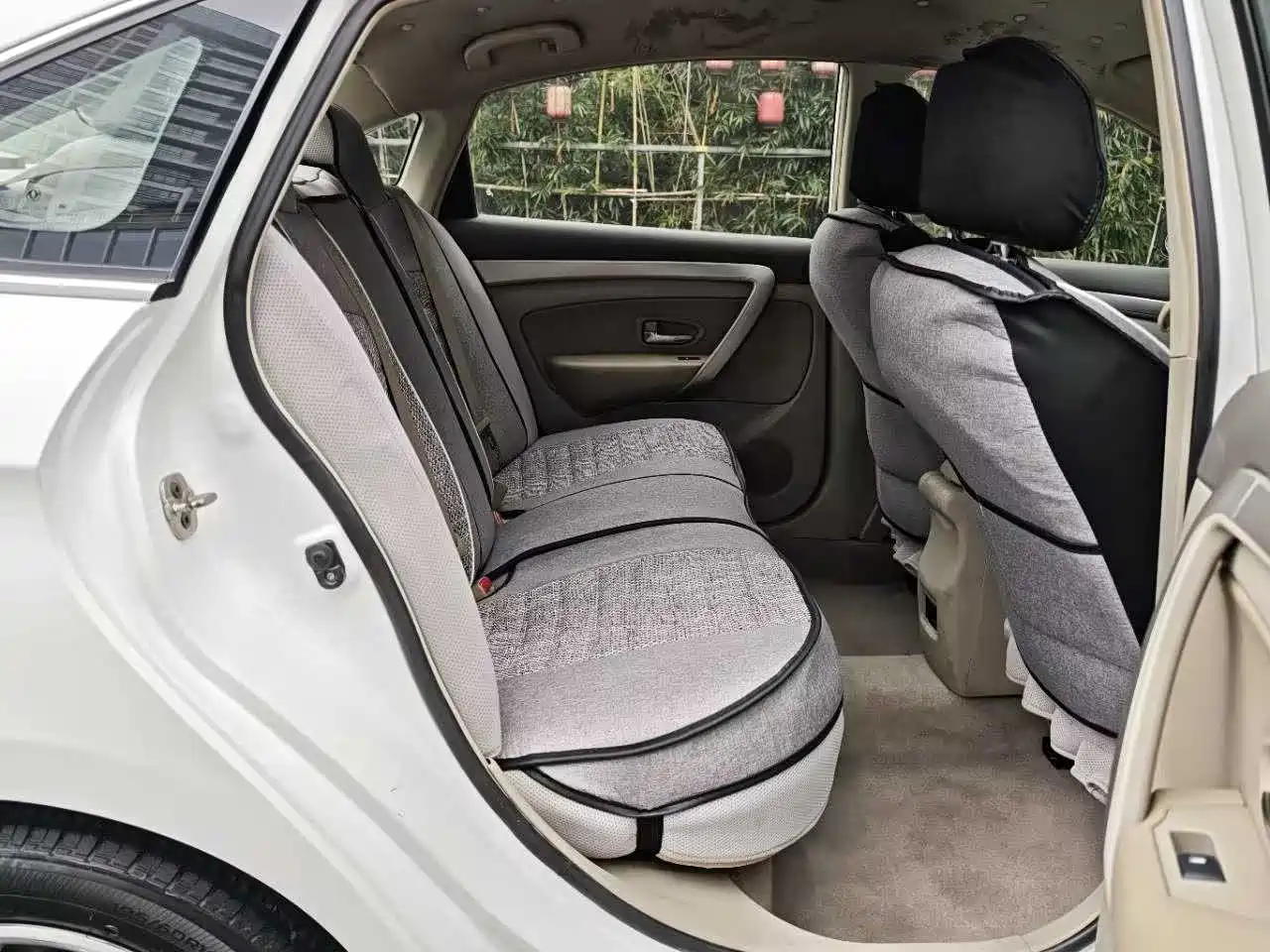 Dongfeng Aeolus Dongfeng Fengshen A60 2014 2014 1.6L Automatic Luxury