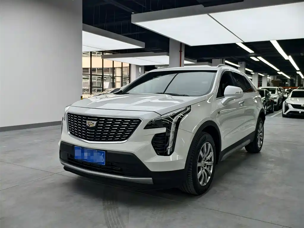 Cadillac XT4 2021 28T FWD Premium Edition