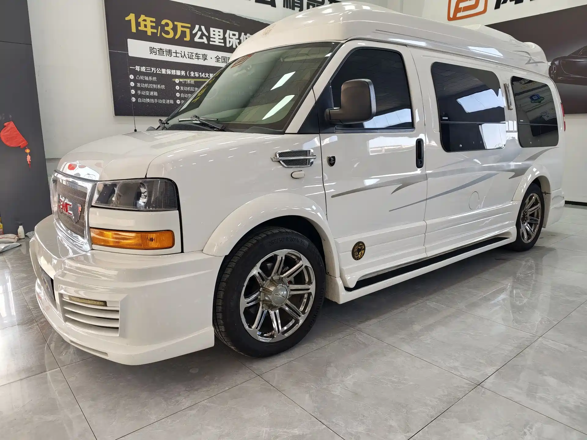 Фото 2 - GMC Savana