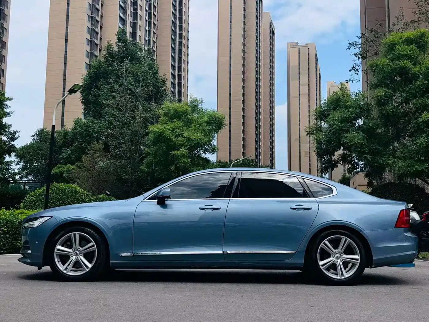 Фото 4 - Volvo S90