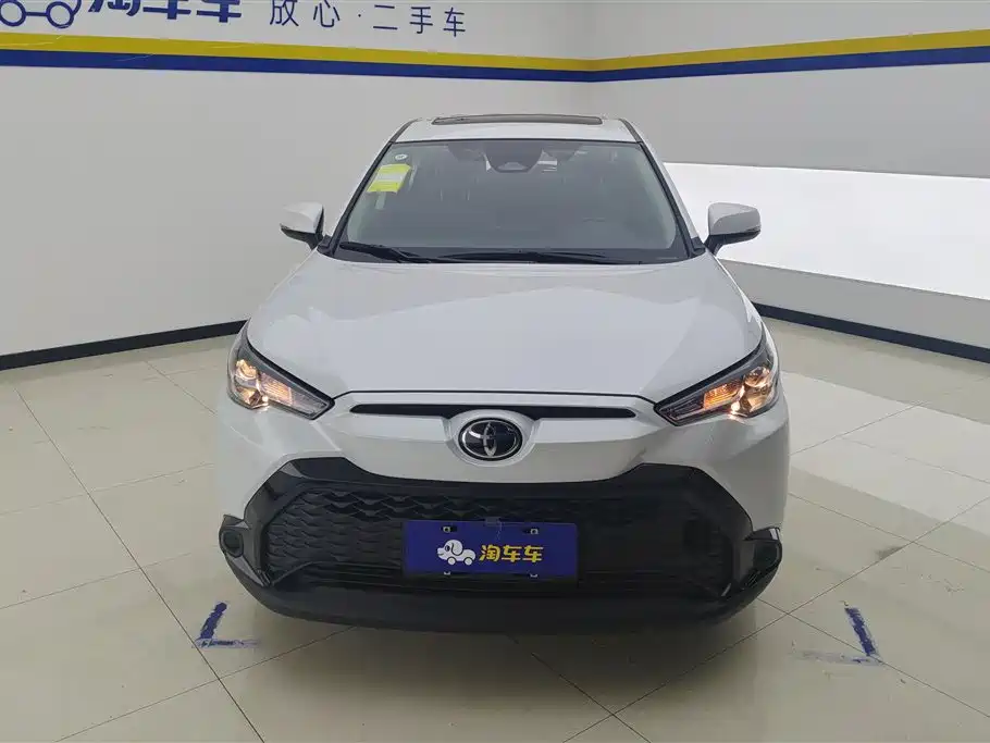 Toyota Frontlander 2024 2.0L CVT Leading Plus Edition фото 2