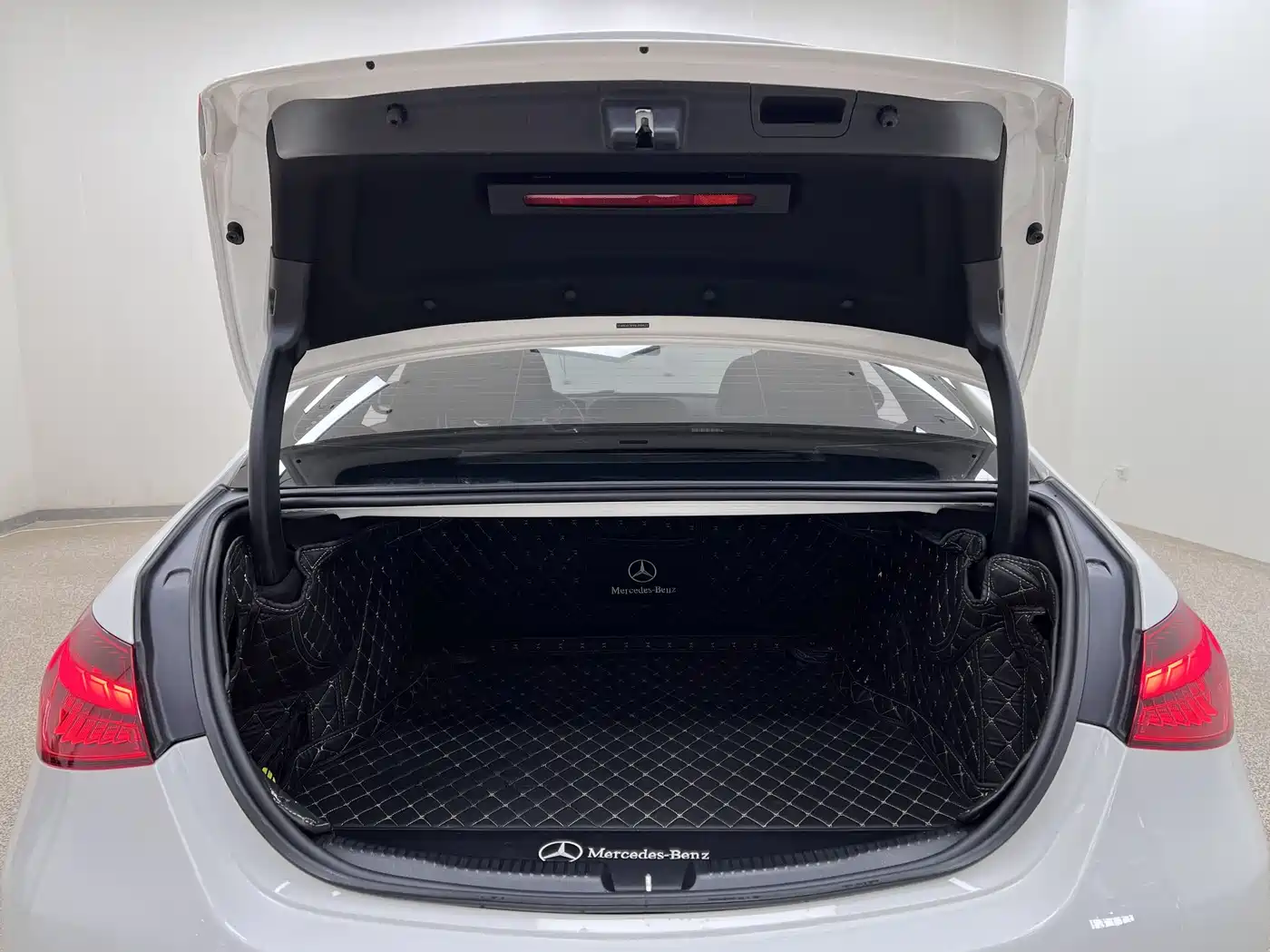 Mercedes-Benz C-Class 2022 C 260 L Sport Edition фото 28