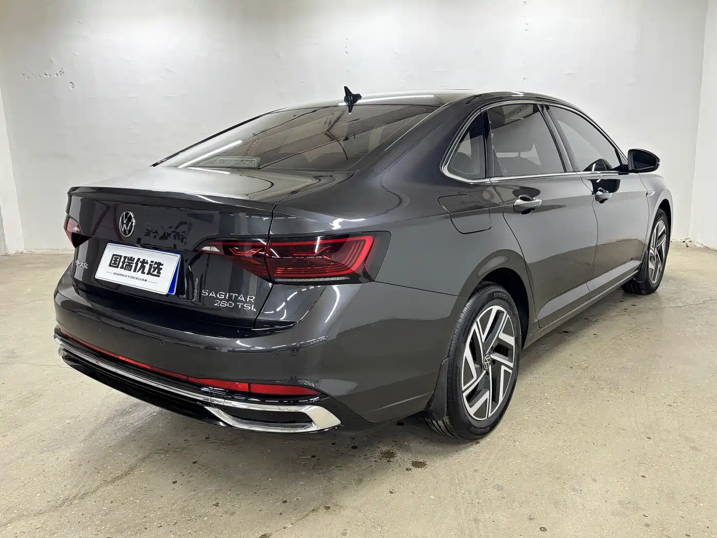 Volkswagen Sagitar 2023 Model Year 280TSI DSG Surpass Edition фото 4